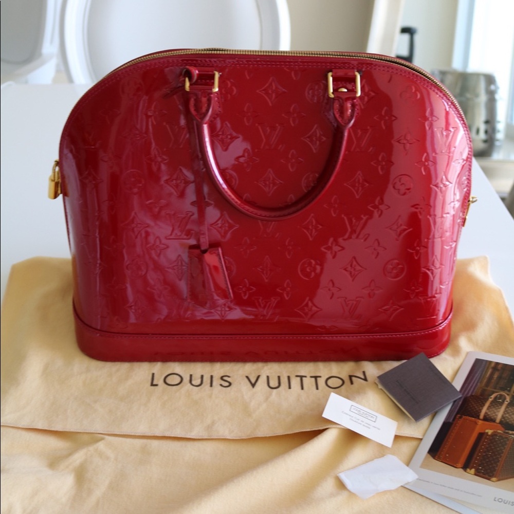 Louis Vuitton Alma GM ponme d’ amore